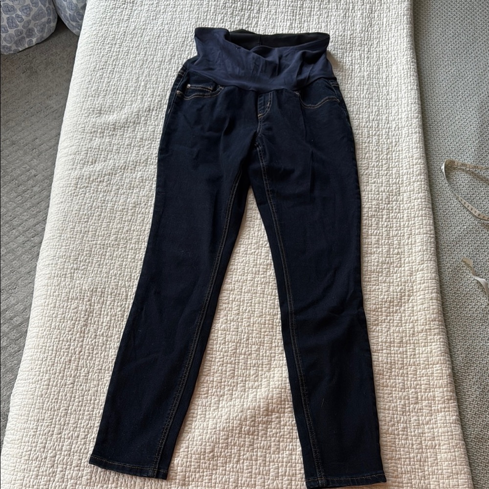“Bounceback” postpartum jeans!